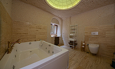 Deluxe Cave Room
